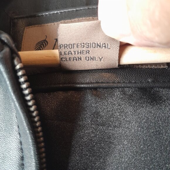 Women's Size M Black Soft Genuine Leather Jacket - Picture 8 of 10